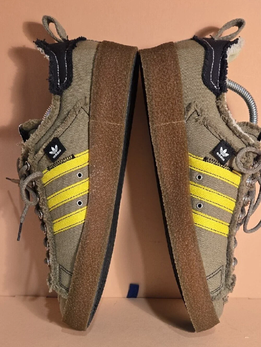 Size 10.5 - Adidas Originals Men's Campus 80S SFTM Shoes, Focus Olive/Black/Gum.